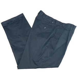 Jos A Bank Travelers Coll Fits Men 37 x 28.5 Black Chinos Pleated Cuffed Preppy